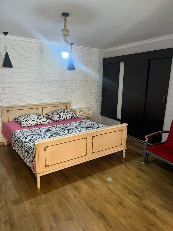 Guest House Kipiani Тбілісі Екстер'єр фото